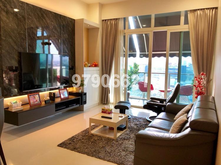 Vacanza @ East (D14), Condominium #168654282